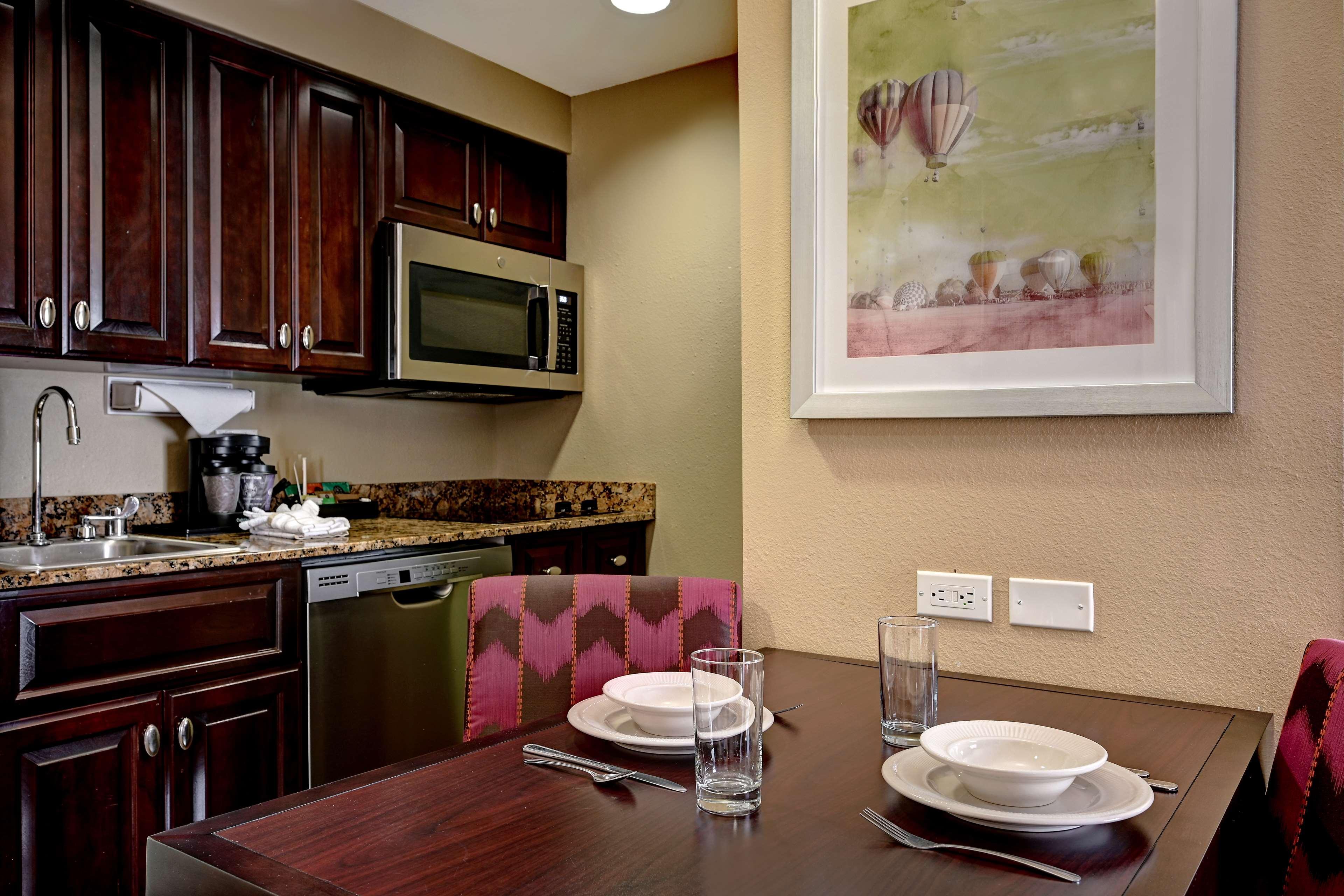 Homewood Suites by Hilton Albuquerque Airport Extérieur photo